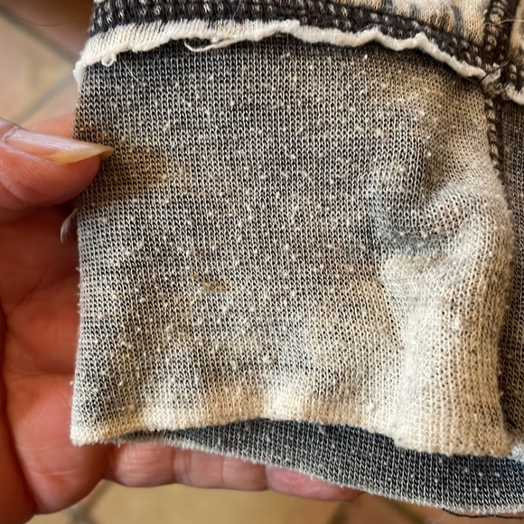 Guess 1981 Hoodir - Picture 5 of 9